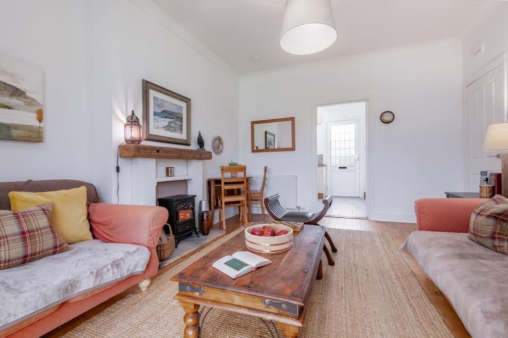 Heather Cottage, 2 Bedroom In クリフ エクステリア 写真