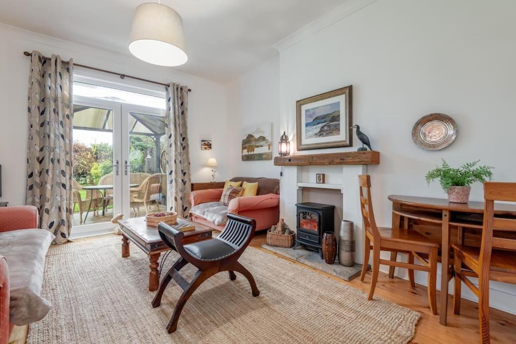 Heather Cottage, 2 Bedroom In クリフ エクステリア 写真