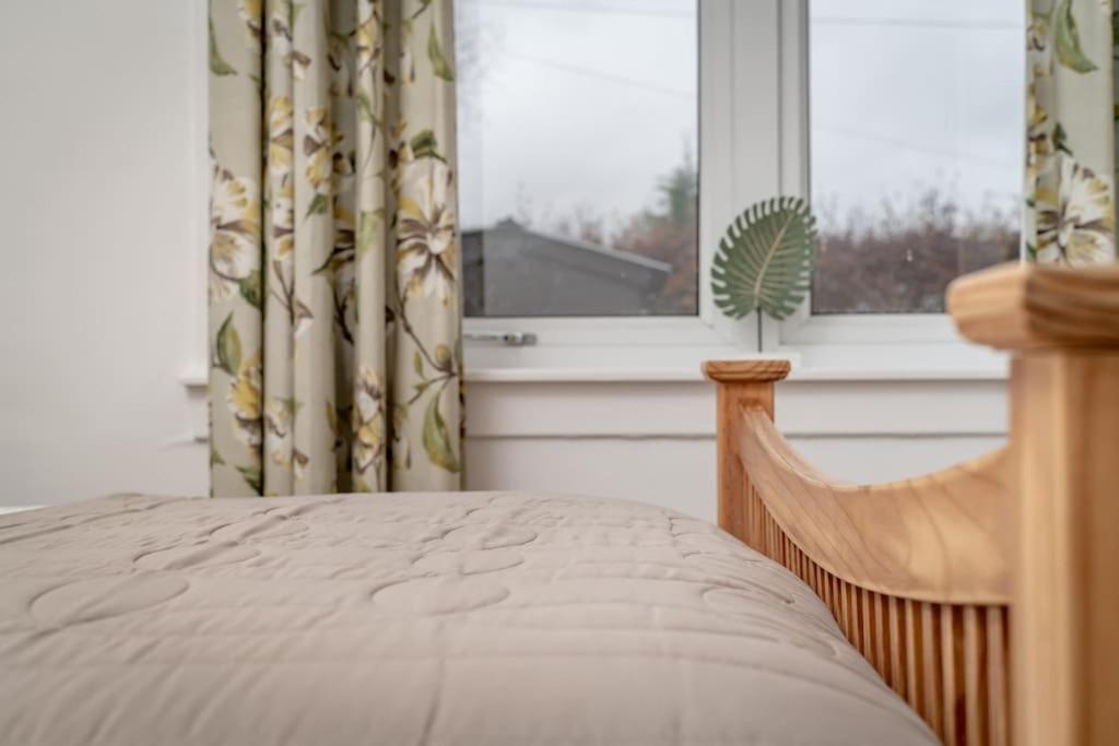 Heather Cottage, 2 Bedroom In クリフ エクステリア 写真