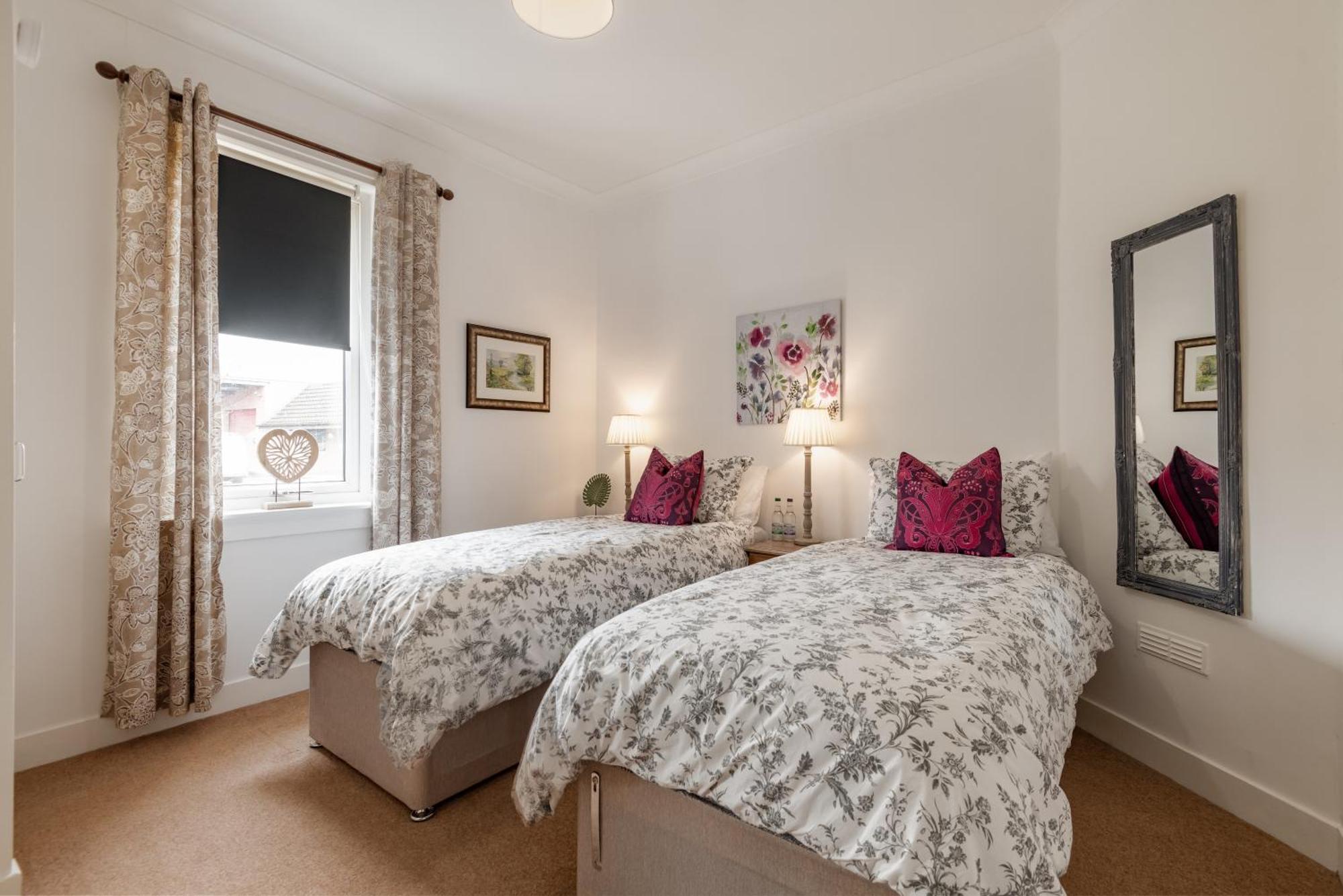 Heather Cottage, 2 Bedroom In クリフ エクステリア 写真